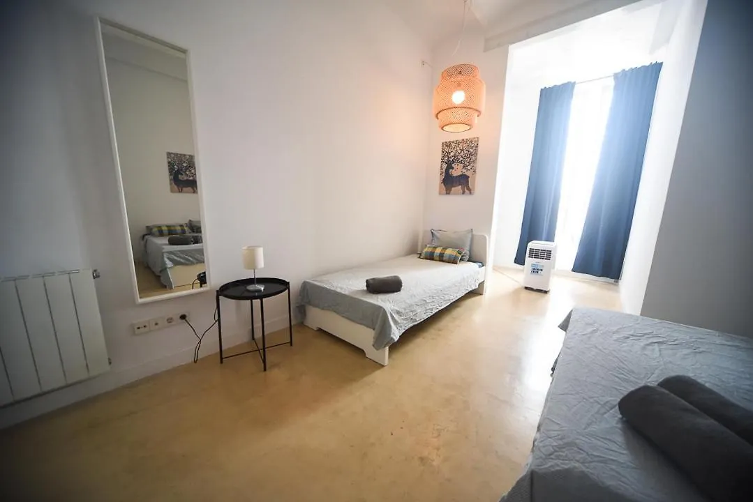 Nice Room Close To Sagrada Familia Barcellona Spagna